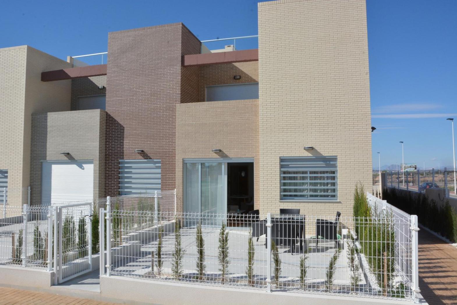 Vivienda Aguas Nuevas Familiar & Deportivo * Torrevieja